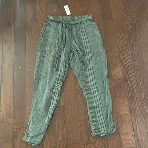 Francesca’s Tie flowy pants